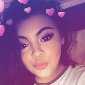 Meet your Posher, Elvia